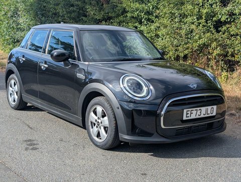Mini Hatch 1.5 Cooper Classic EF73JLO Black