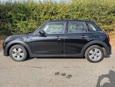 Mini Hatch 1.5 Cooper Classic EF73JLO Black #6