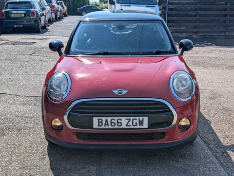 Mini Hatch 1.5 Cooper Euro BA66ZGW Red #2