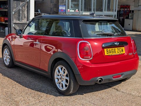 Mini Hatch 1.5 Cooper Euro BA66ZGW Red #4