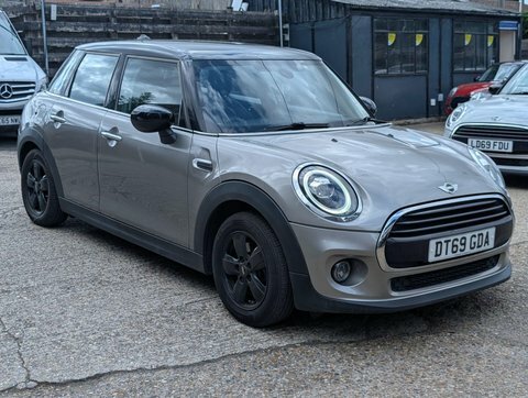Mini Hatch 1.5 Cooper Classic DT69GDA Silver