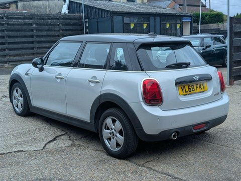 Mini Hatch 1.5 Cooper Classic YL68FKV Silver #4