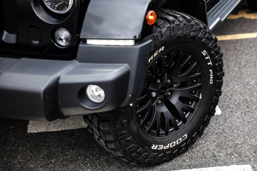 Jeep Wrangler Wrangler 4-Door Sahara 3.6 V6 Black #3