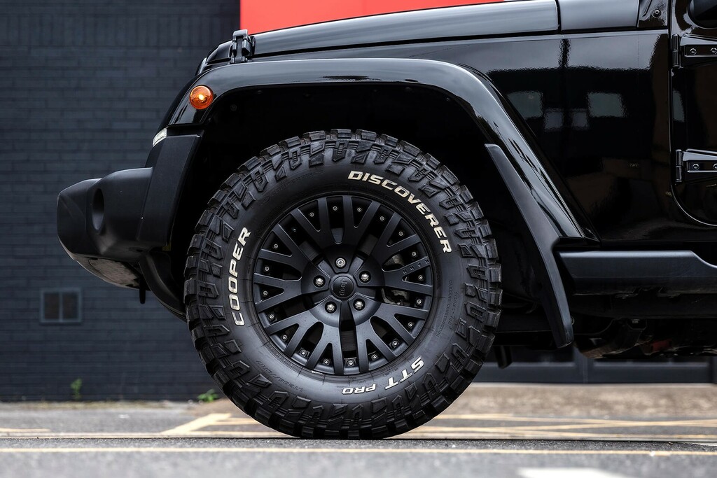 Jeep Wrangler Wrangler 4-Door Sahara 3.6 V6 Black #5