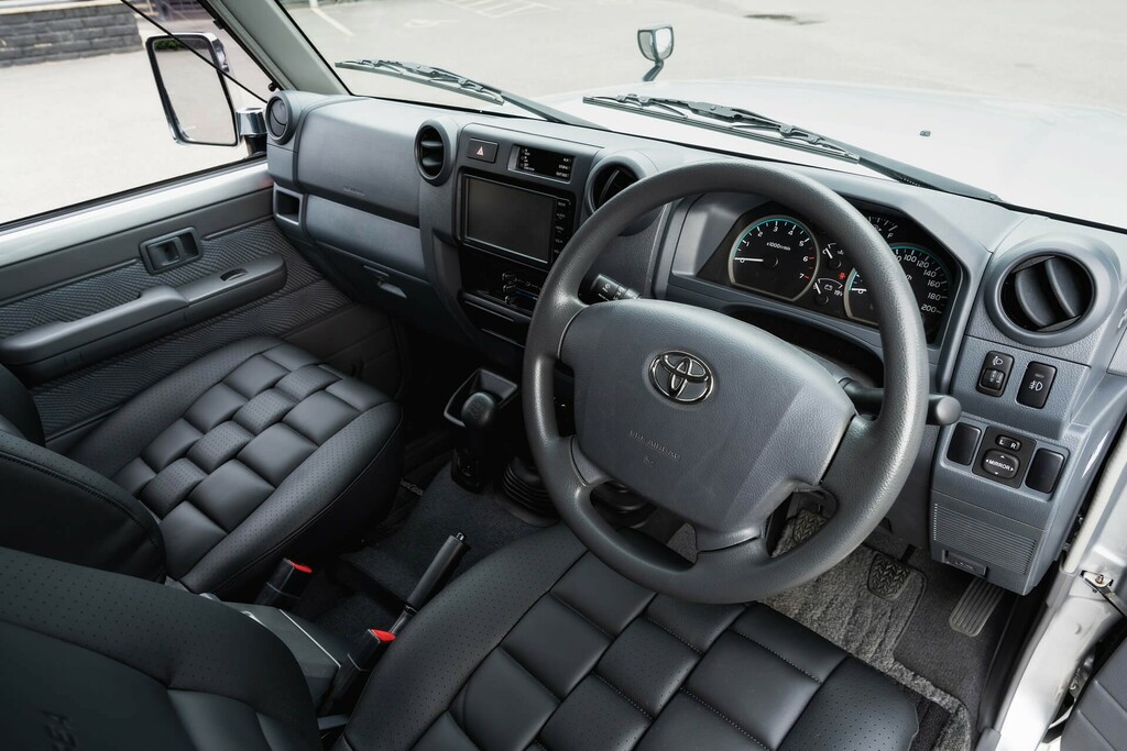 Toyota Land Cruiser D-4d V8 Black #19