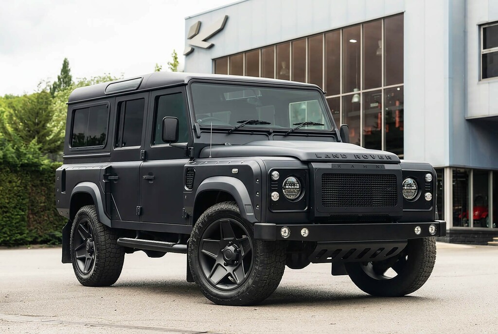 Land Rover Defender 110 2.2 Tdci Xs Station Wagon Double Cab Ma Black