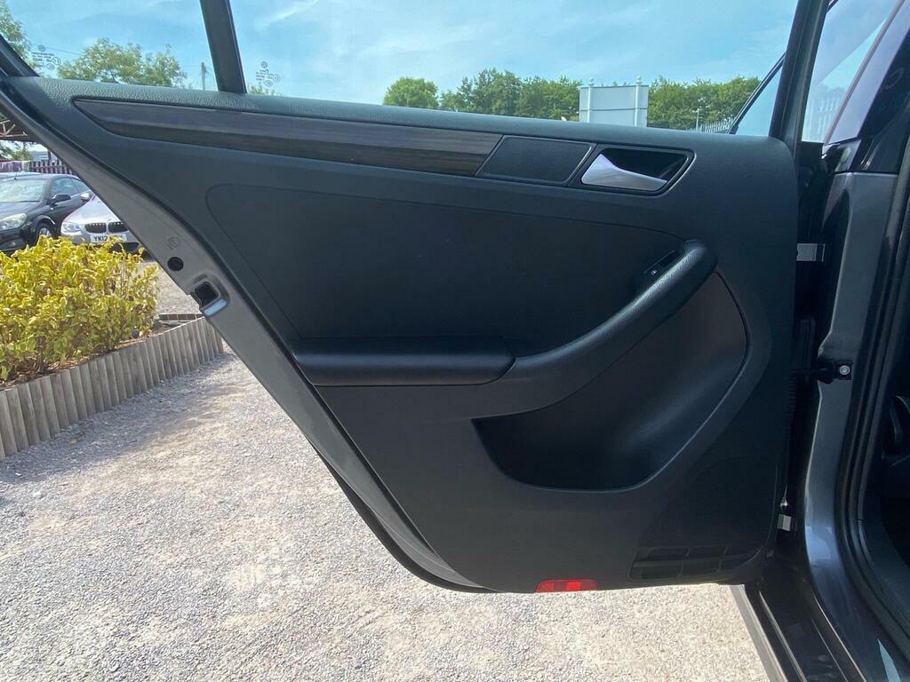 Volkswagen Jetta 2.0 Tdi Se Dsg Euro 5 Grey #10