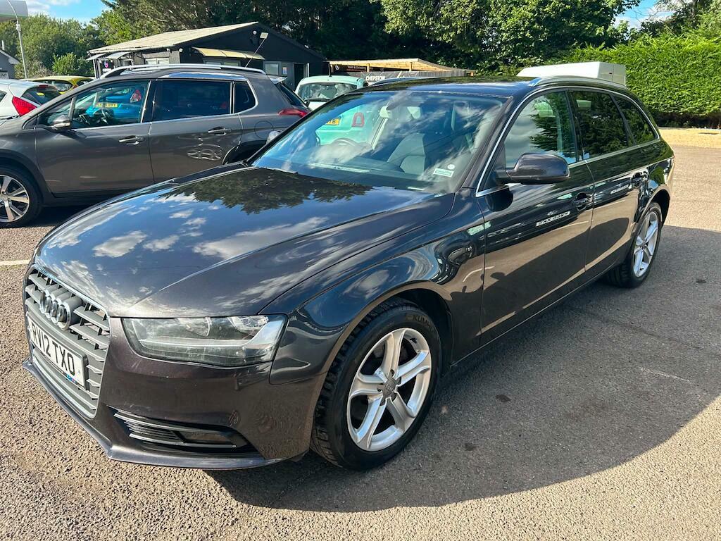 Audi A4 Avant Se Black #5