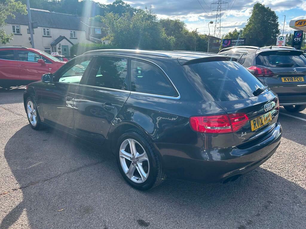 Audi A4 Avant Se Black #4