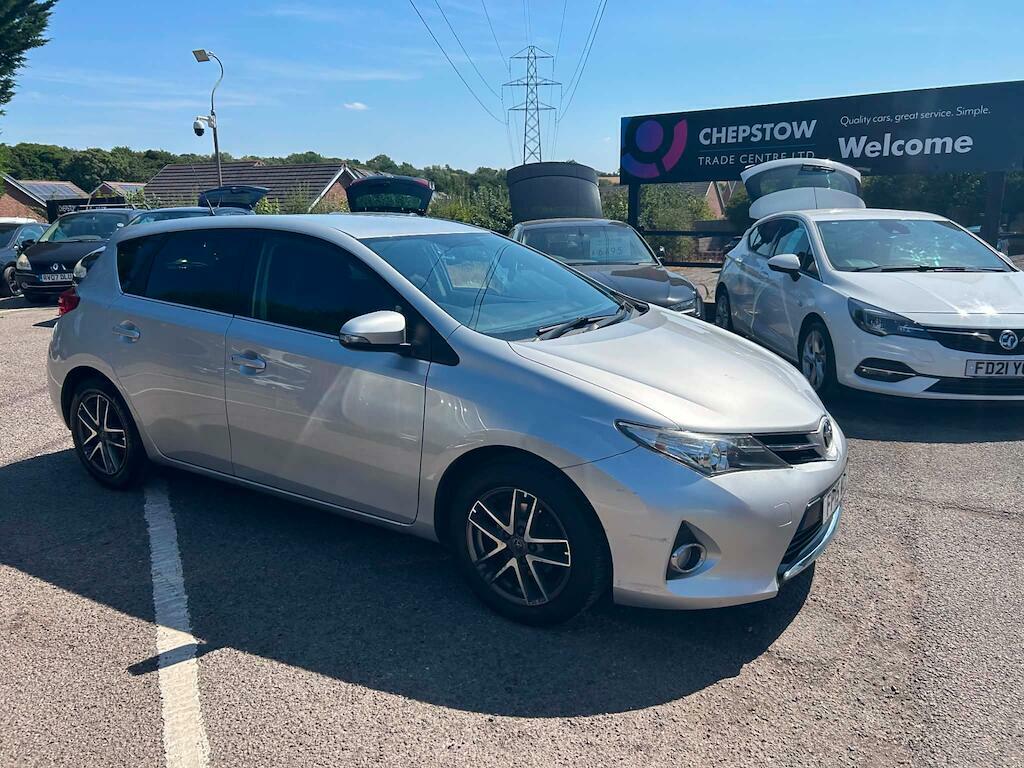 Toyota Auris Icon Plus Silver