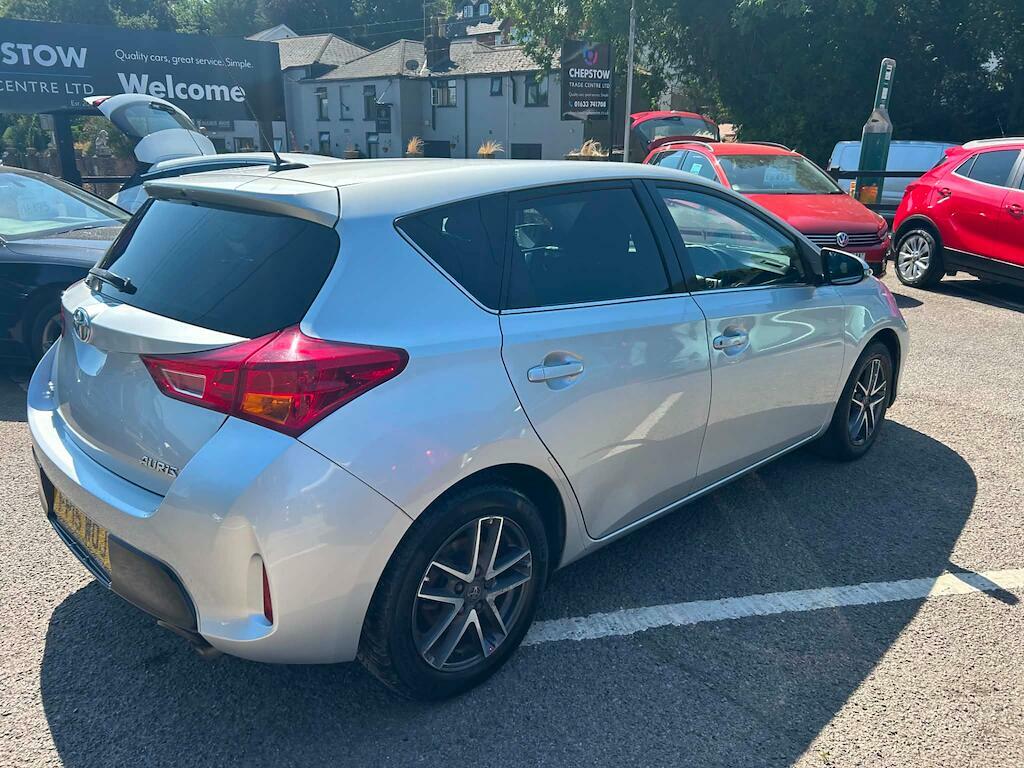 Toyota Auris Icon Plus Silver #2