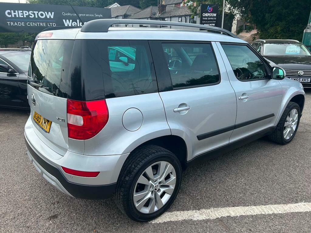 Skoda Yeti 1.2 Tsi Se L Outdoor Dsg Euro 6 Ss GC65XHT Silver #2
