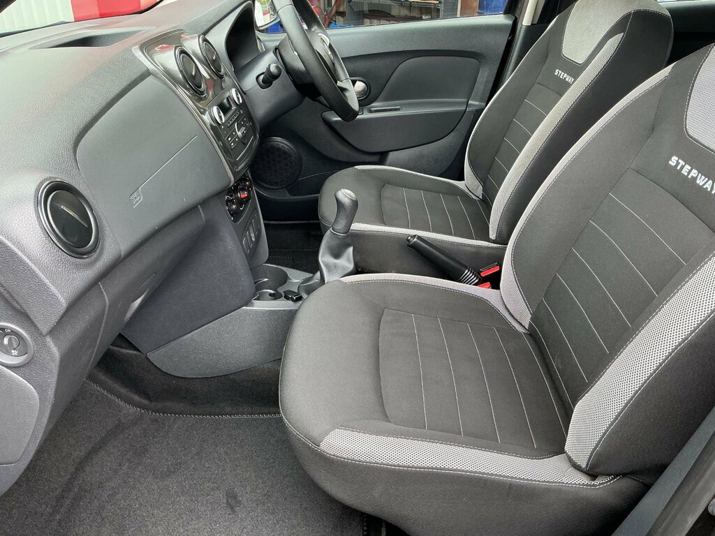 Dacia Sandero Stepway 0.9 Tce Comfort Euro 6 Ss Black #9
