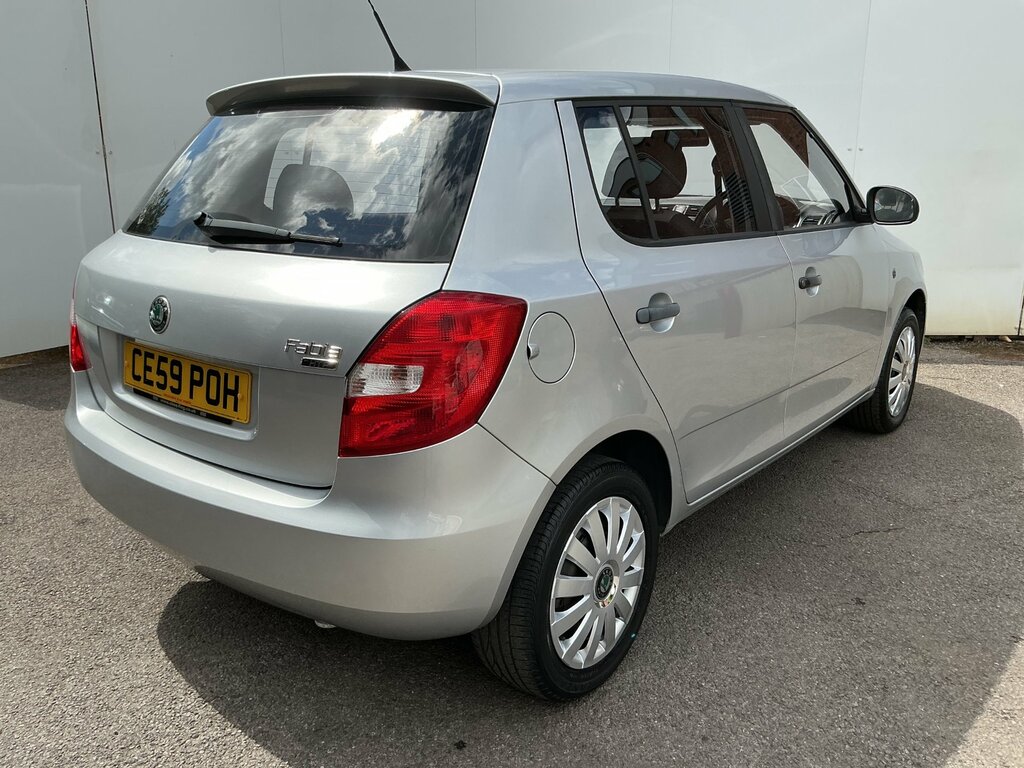 Skoda Fabia 1.2 Htp 6V 1 Hatchback 140 Gkm Silver #5