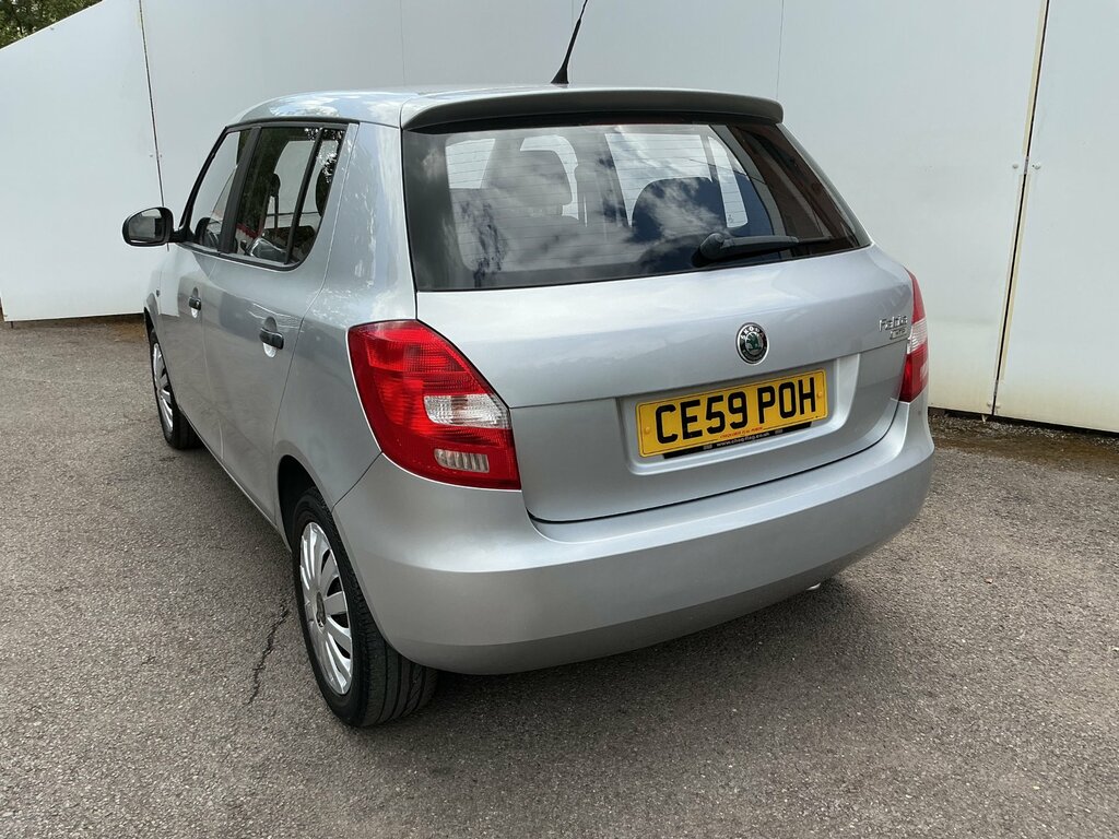 Skoda Fabia 1.2 Htp 6V 1 Hatchback 140 Gkm Silver #6