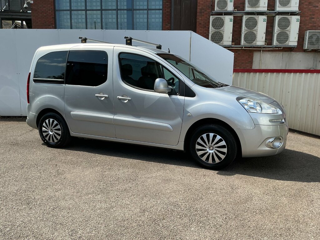 Peugeot Partner Tepee 1.6 Hdi Tepee S Mpv 135 Gkm, 9 Silver #2