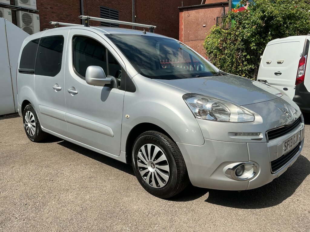 Peugeot Partner Tepee 1.6 Hdi Tepee S Mpv 135 Gkm, 9 Silver #4