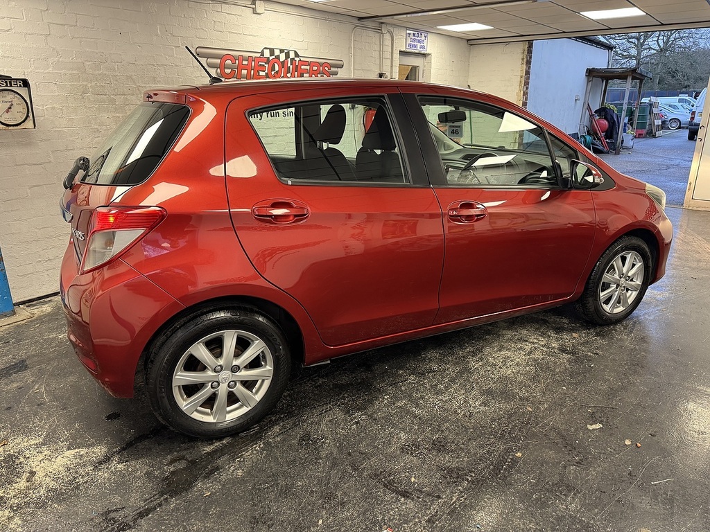 Toyota Yaris 1.3L 1.33 Dual Vvt-i Tr Hatchback Multi Grey #6