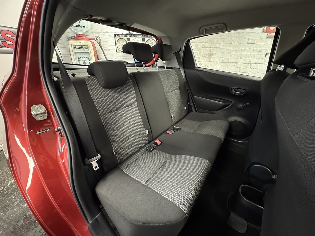 Toyota Yaris 1.3L 1.33 Dual Vvt-i Tr Hatchback Multi Grey #11