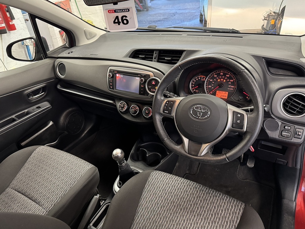Toyota Yaris 1.3L 1.33 Dual Vvt-i Tr Hatchback Multi Grey #9