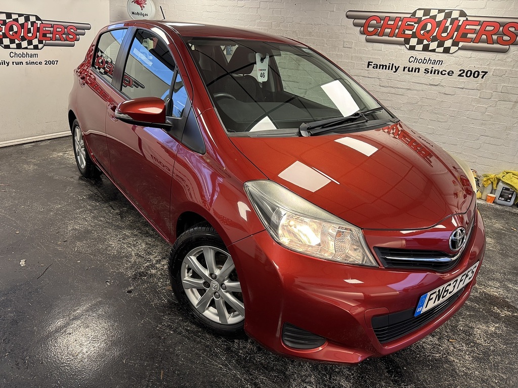 Toyota Yaris 1.3L 1.33 Dual Vvt-i Tr Hatchback Multi Grey #2