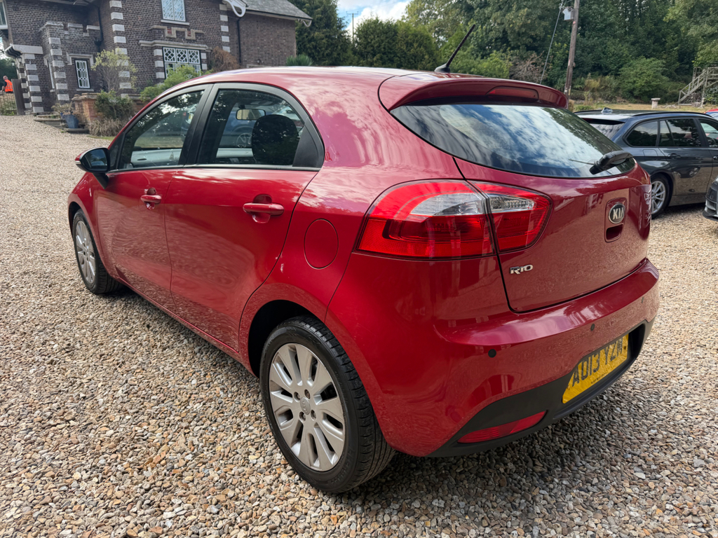 Kia RIO 1.25 2 Hatchback Euro 5 84 Bhp  #2