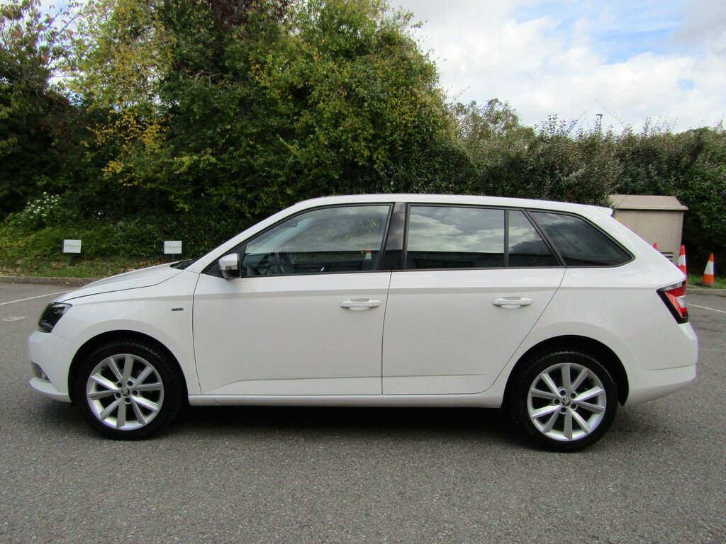 Skoda Fabia 1.0 Se Estate Lhd White #2