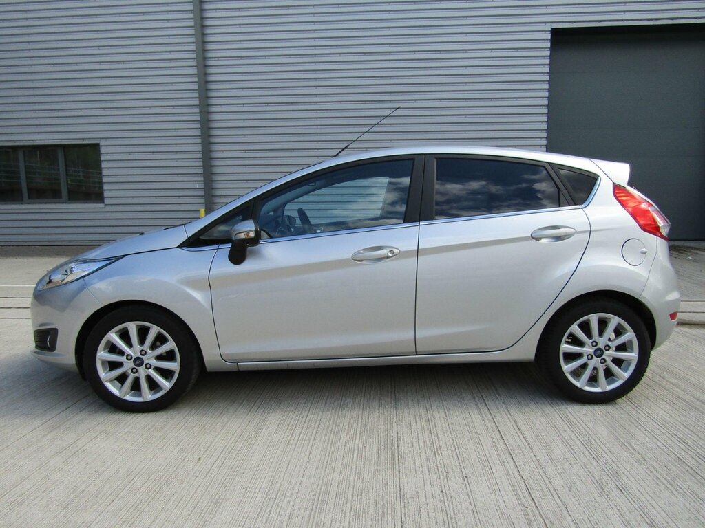 Ford Fiesta Ford Fiesta 1.0T Ecoboost Zetec S Euro 6 Ss Red #10