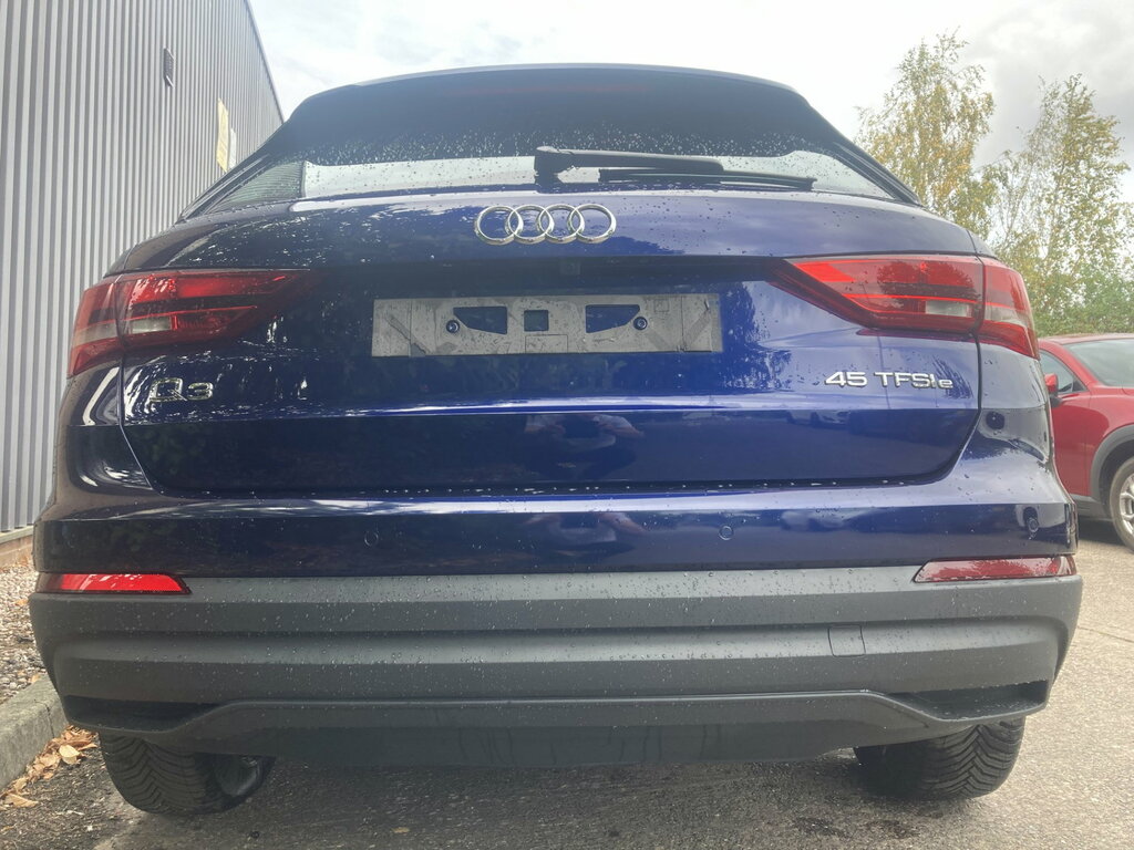 Audi Q3 1.4 Tfsie 45 Technik Suv Plug-in Hybrid Blue #5