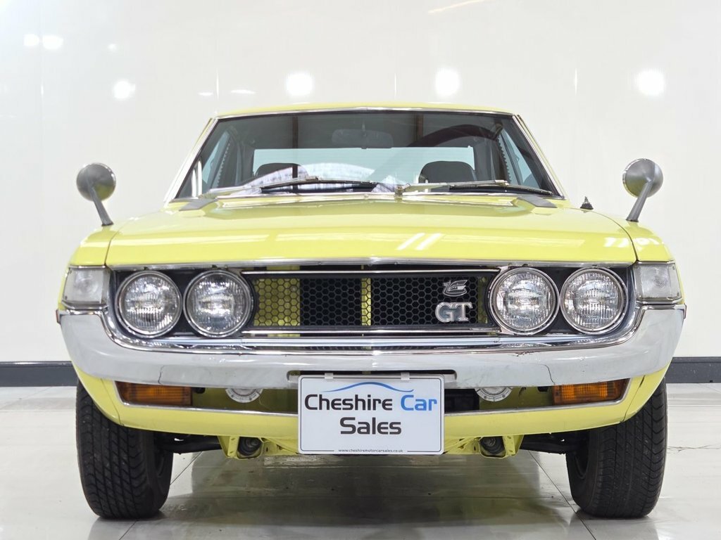 Toyota Celica Coupe Yellow #2
