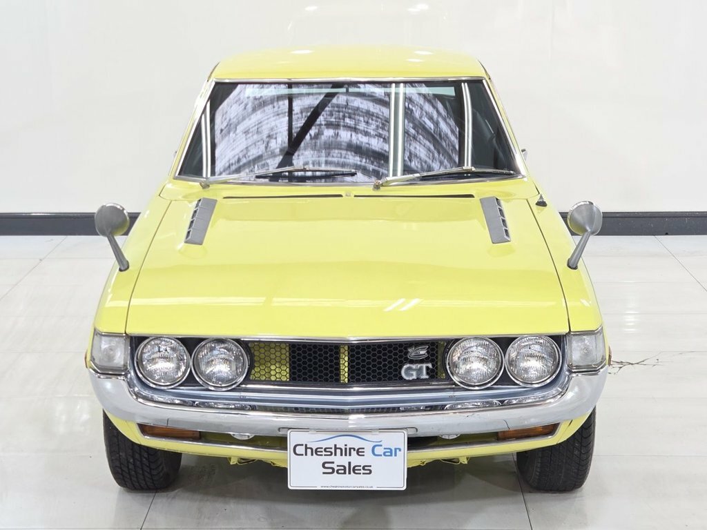 Toyota Celica Coupe Yellow #5