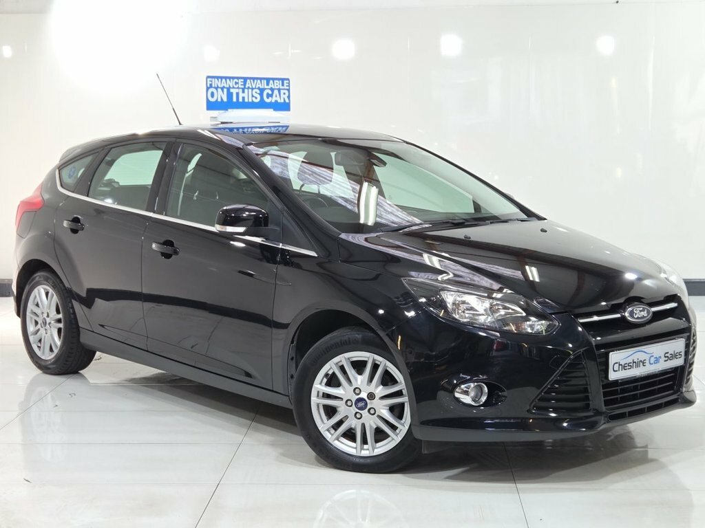 Ford Focus 1L Titanium Black #3