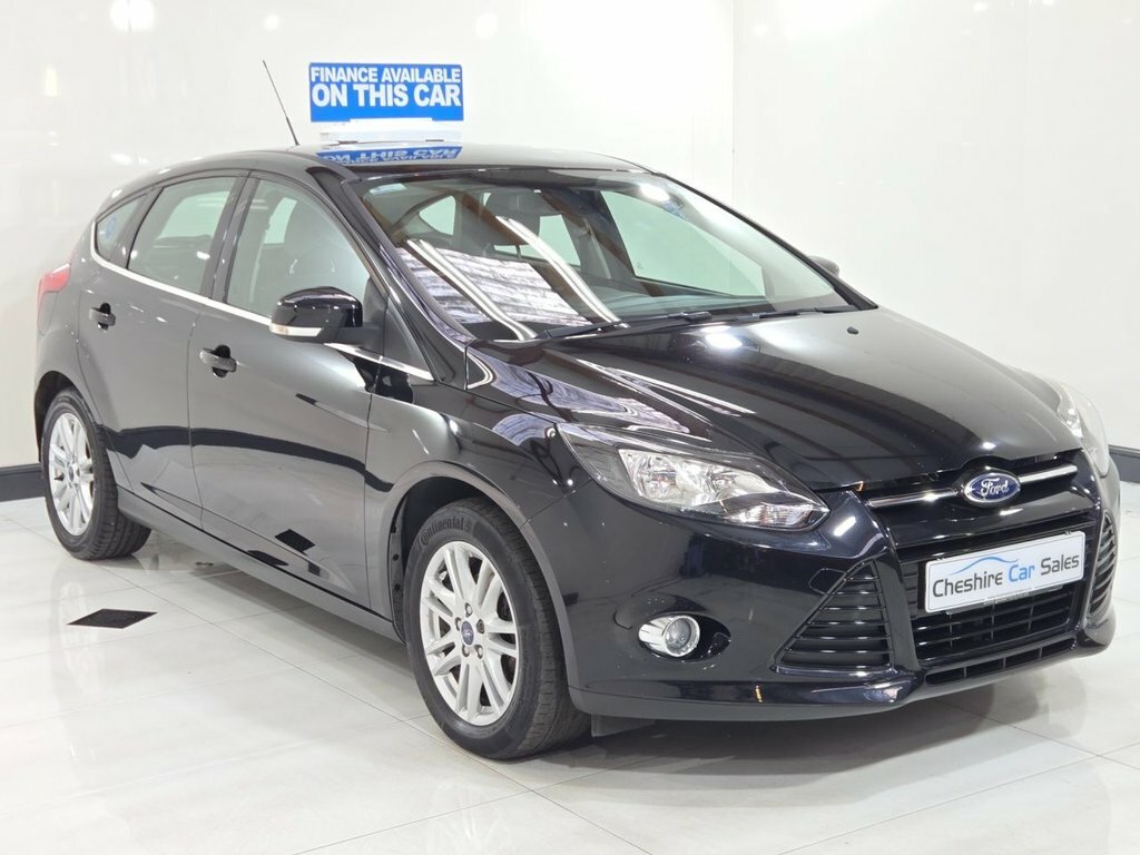 Ford Focus 1L Titanium Black #4