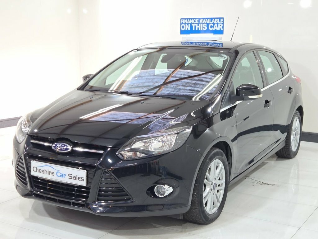 Ford Focus 1L Titanium Black #6