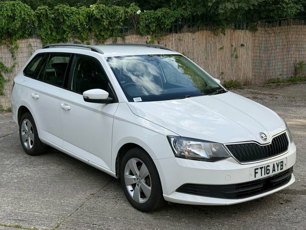 Skoda Fabia 1.2L Se White