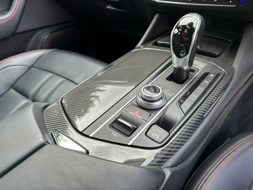 Maserati Levante Gransport S #23