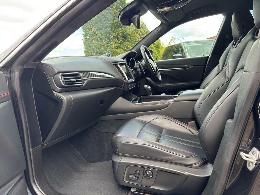Maserati Levante Gransport S #7