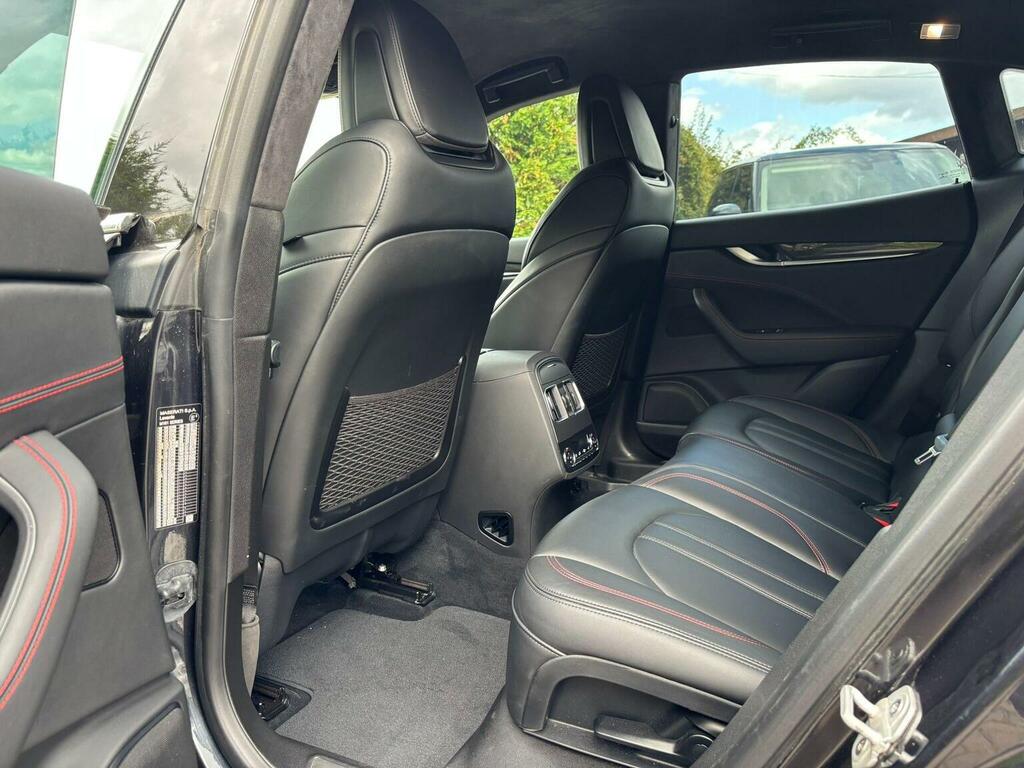 Maserati Levante Gransport S #19