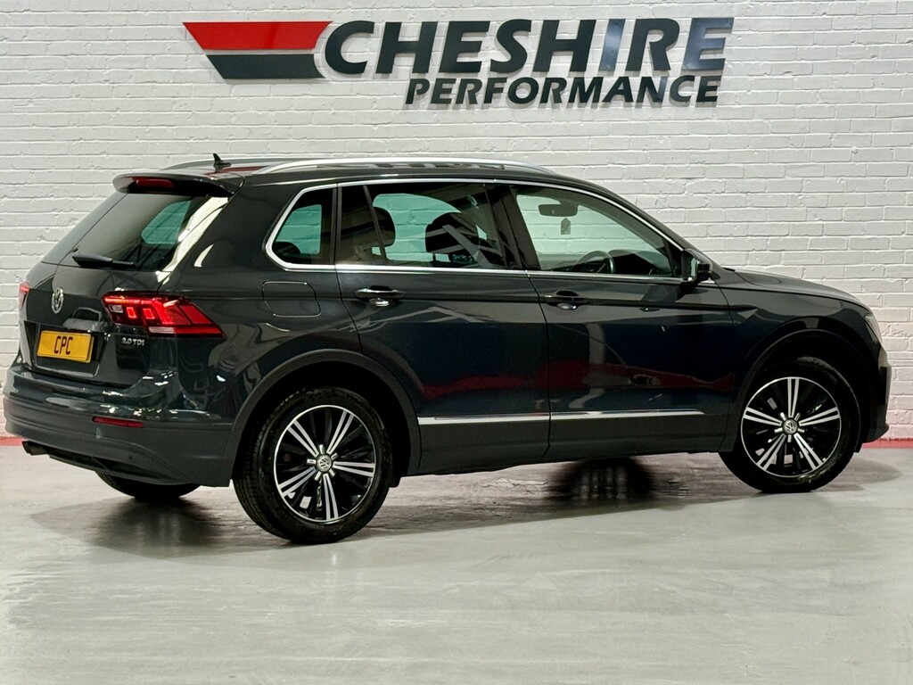 Volkswagen Tiguan Suv 2.0 Tdi Bluemotion Tech Se Navigation - Cr BC17JXF Grey #4