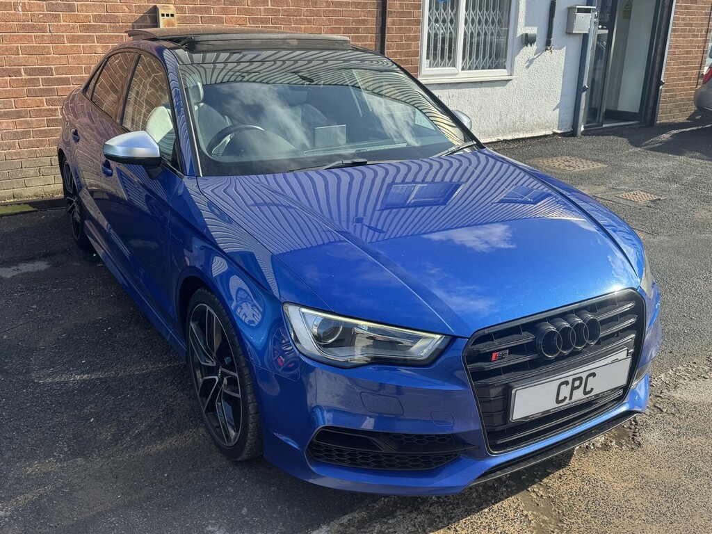 Audi S3 Saloon 2.0 Tfsi - Panroofblack Pack19sfold Blue