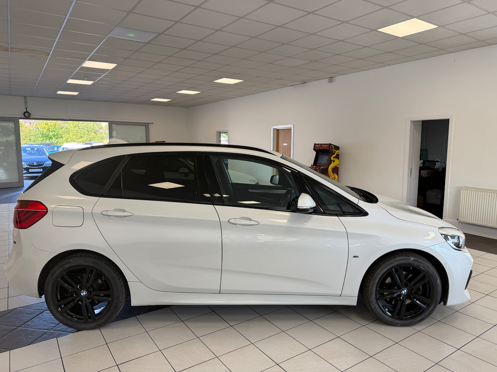 BMW 2 Series Active Tourer 2.0 L M Sport Active Tourer White #3