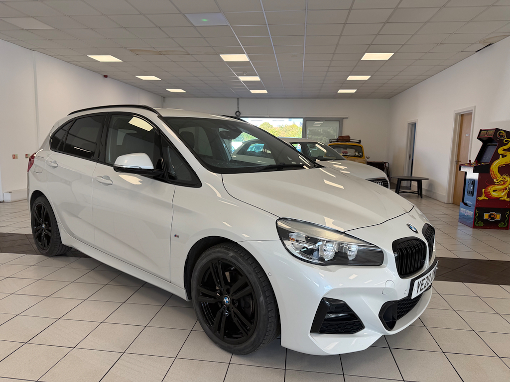 BMW 2 Series Active Tourer 2.0 L M Sport Active Tourer White #2