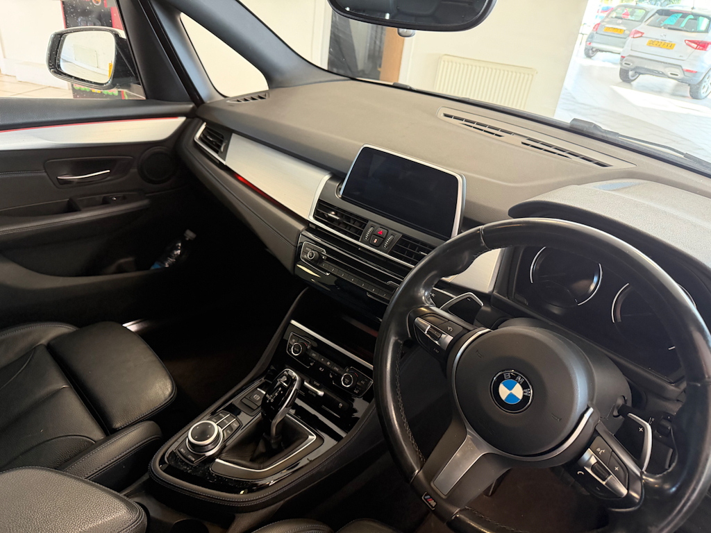 BMW 2 Series Active Tourer 2.0 L M Sport Active Tourer White #4