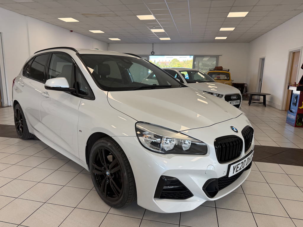 BMW 2 Series Active Tourer 2.0 L M Sport Active Tourer White
