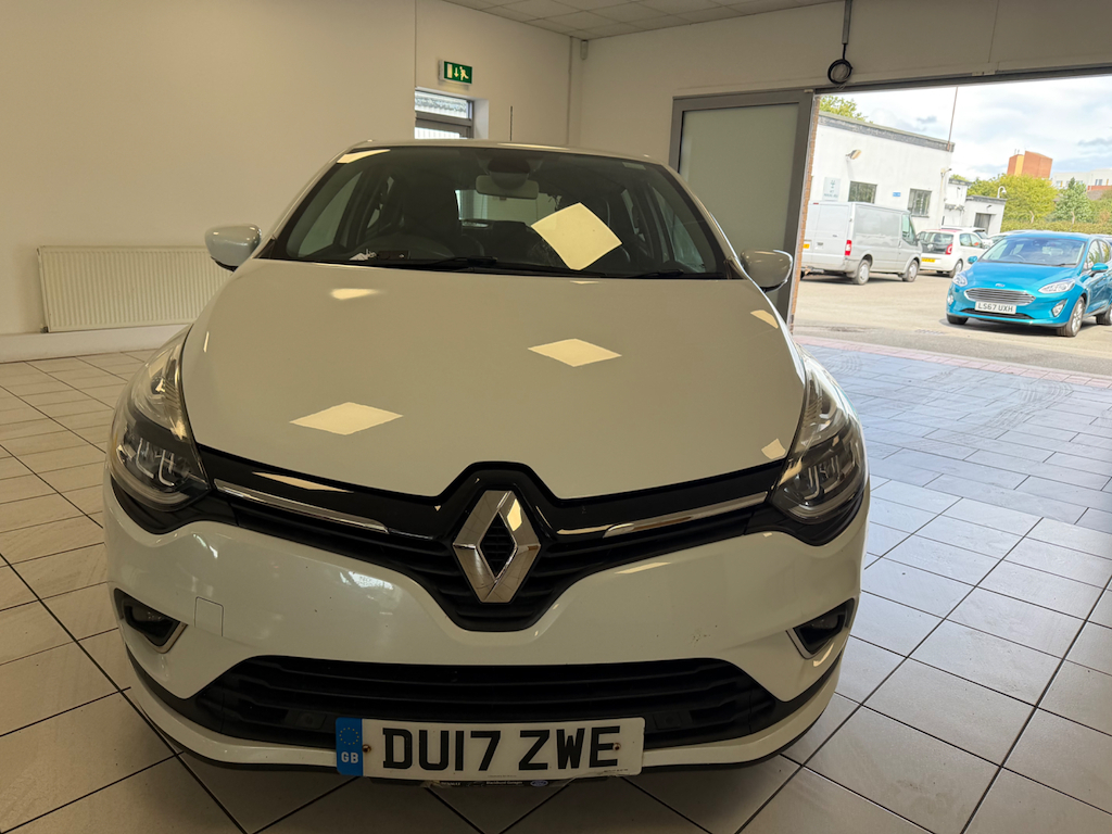 Renault Clio 1.2 L Signature Nav Tce #2