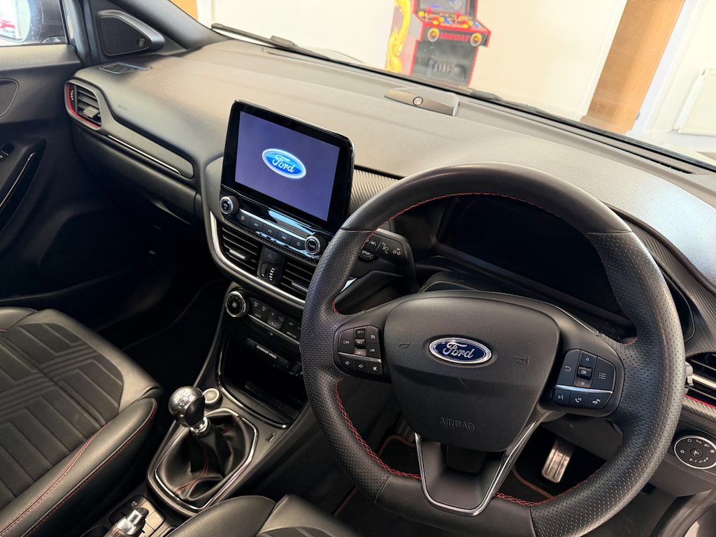 Ford Puma 1.0T Ecoboost Mhev St-line X Suv Black #4