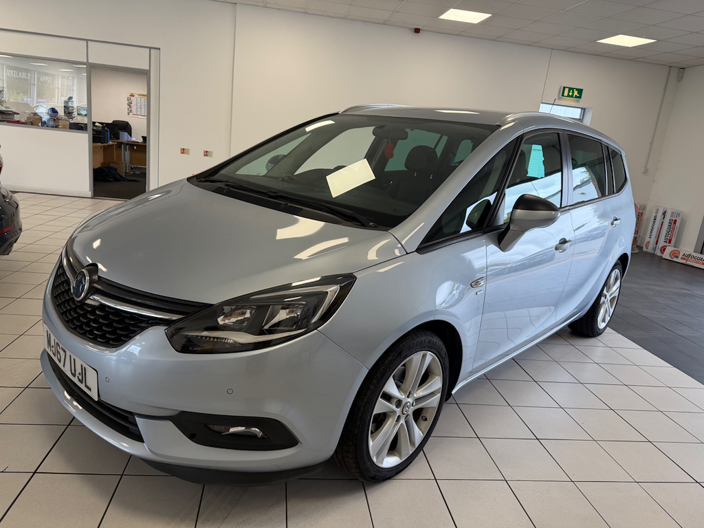 Vauxhall Zafira Tourer 1.4 L Sri Nav 