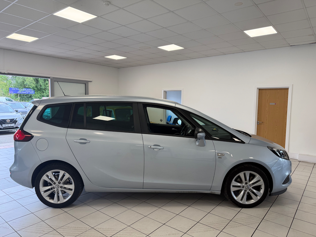 Vauxhall Zafira Tourer 1.4 L Sri Nav  #4