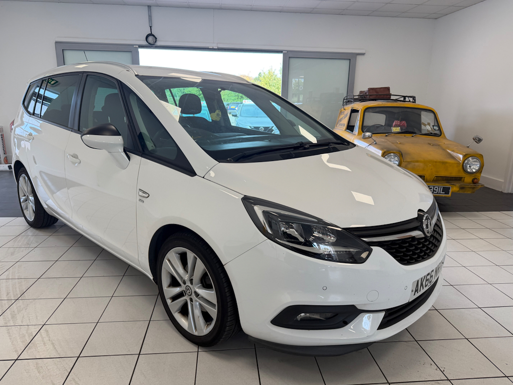 Vauxhall Zafira Tourer 1.4 L Sri White