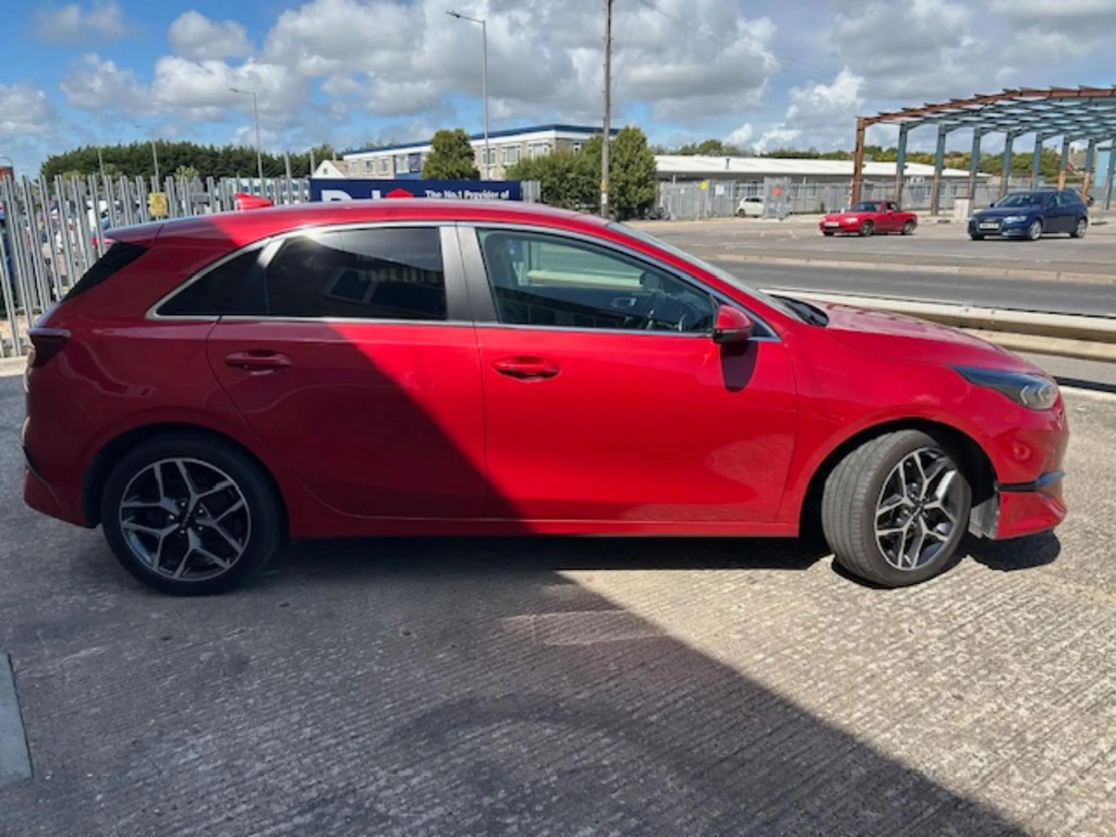 Kia Ceed 1.5 T-gdi 3 Hatchback Euro 6 S Red #2